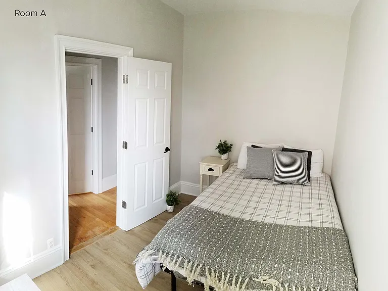 36 Beacon St #3 — Photo 12