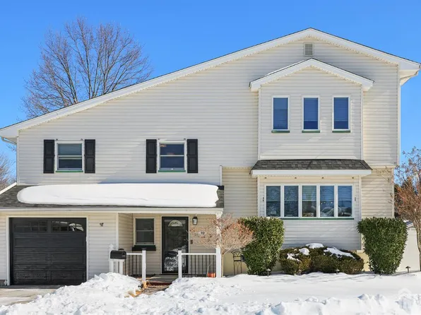 70 Connor Ave, Metuchen, NJ 08840