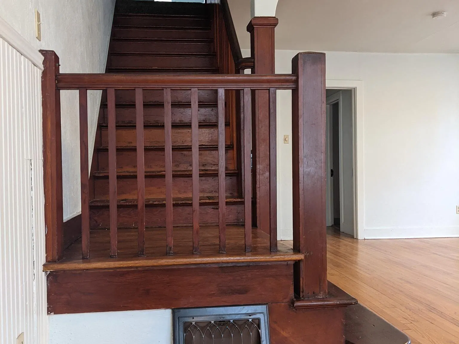 2229 N Grand Ave — Photo 4
