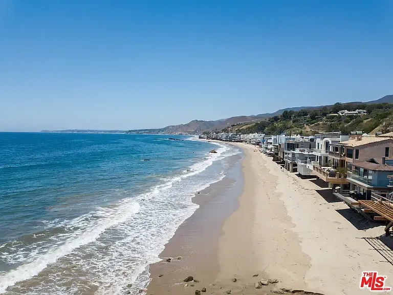 24608 Malibu Rd — Photo 22
