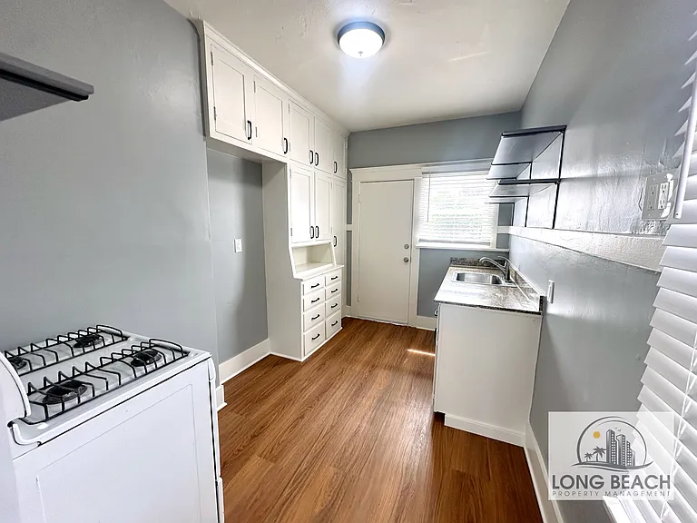 228 Gaviota Ave — Photo 3