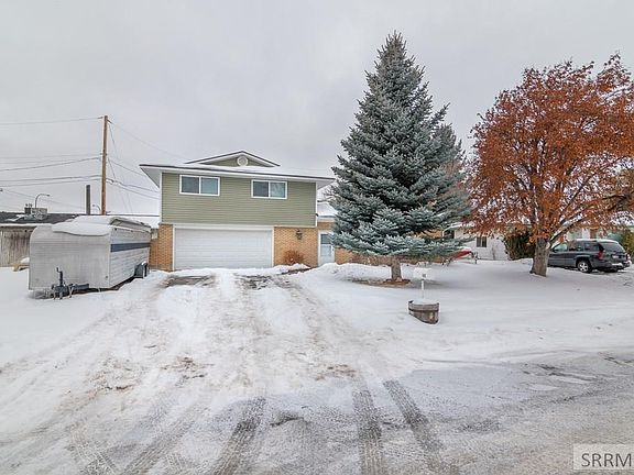 4th image of 165 Carol Ave