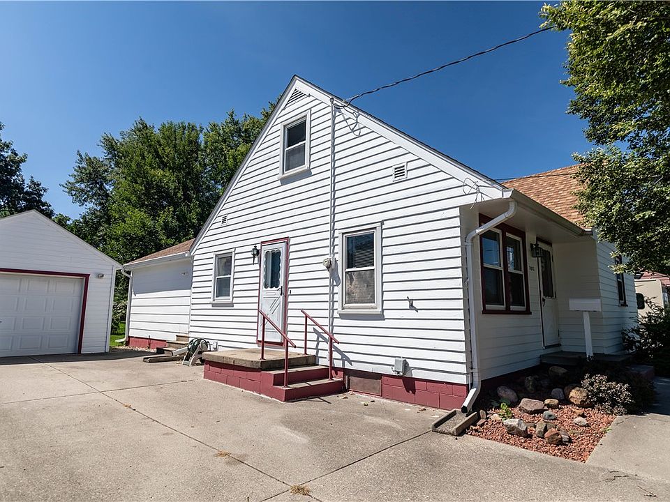 7012 Prairie Ave, Urbandale, IA 50322 Zillow