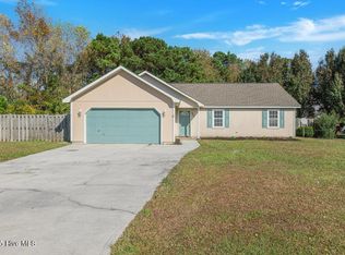 409 Sumrell Way, Hubert, NC 28539