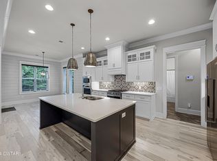 9 Forest Downs Dr, Jackson, TN 38305