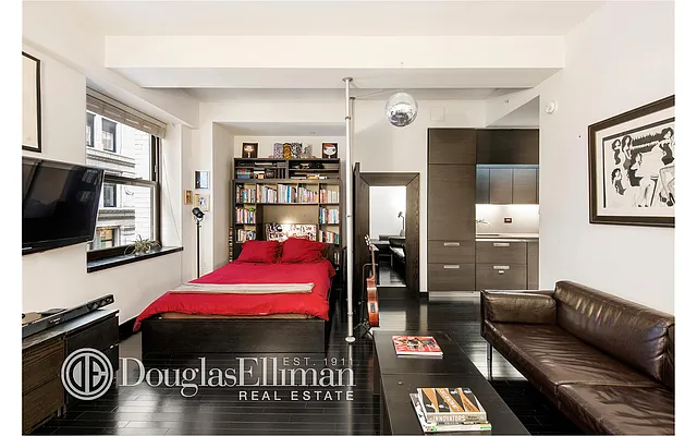 Rented by Douglas Elliman | media 2