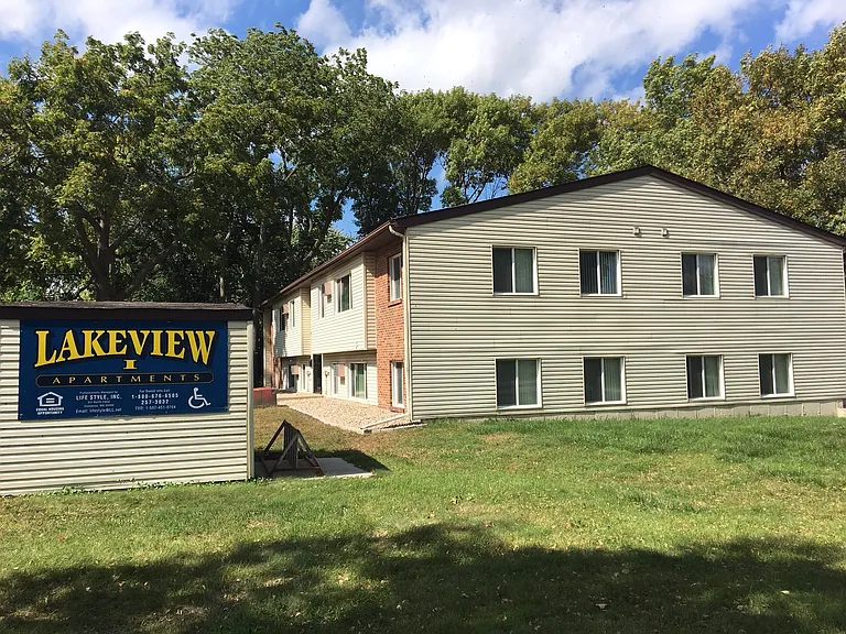 101 Leray Ave #7 — Photo 1