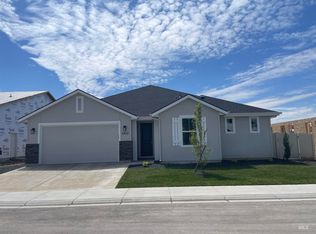 5957 W Ladle Rpds, Meridian, ID 83646