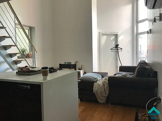 Rented by EXR | media 23