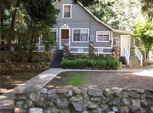 23001 Azalia Ln, Crestline, CA 92325