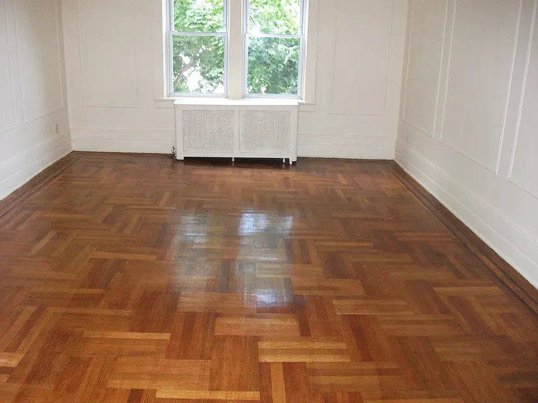 9-15 Chapman Place — Photo 4