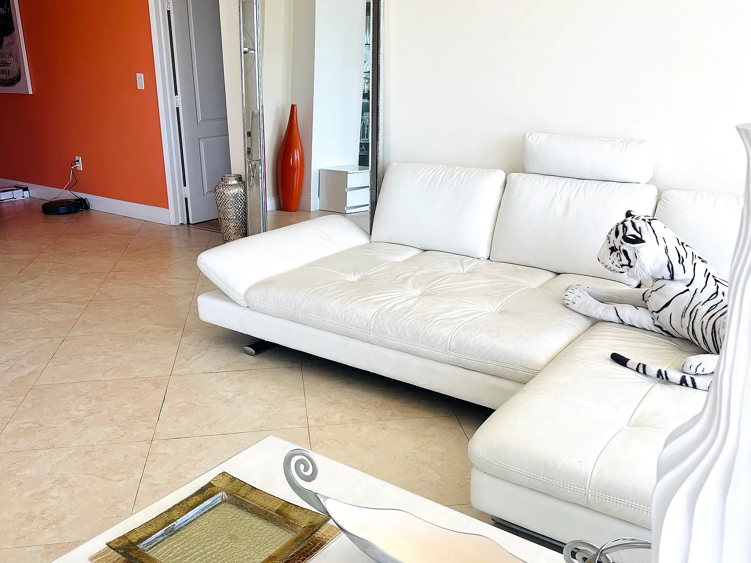 2 bed, $4,500 — Photo 4