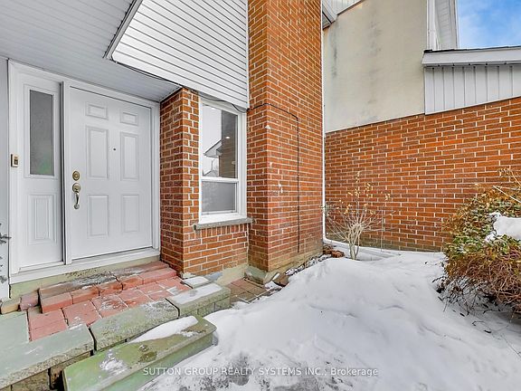 4th image of 2662 Canberra Rd