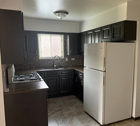 3rd image of 442 E Glenwood Dyer Rd #2W