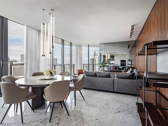 3rd image of 1000 Brickell Plz #Penthouse 5108