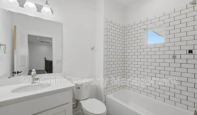 893 E Mather St — Photo 31
