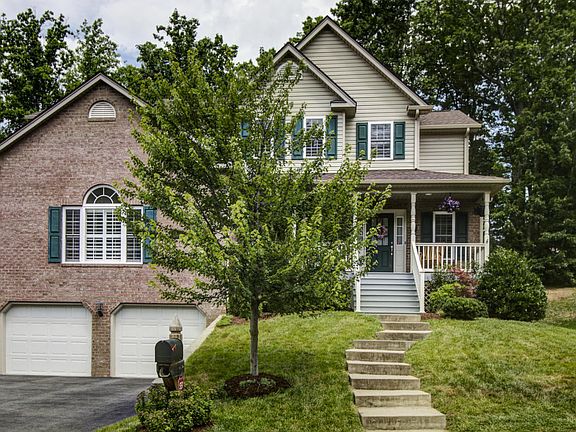 2nd image of 5838 Monet Dr