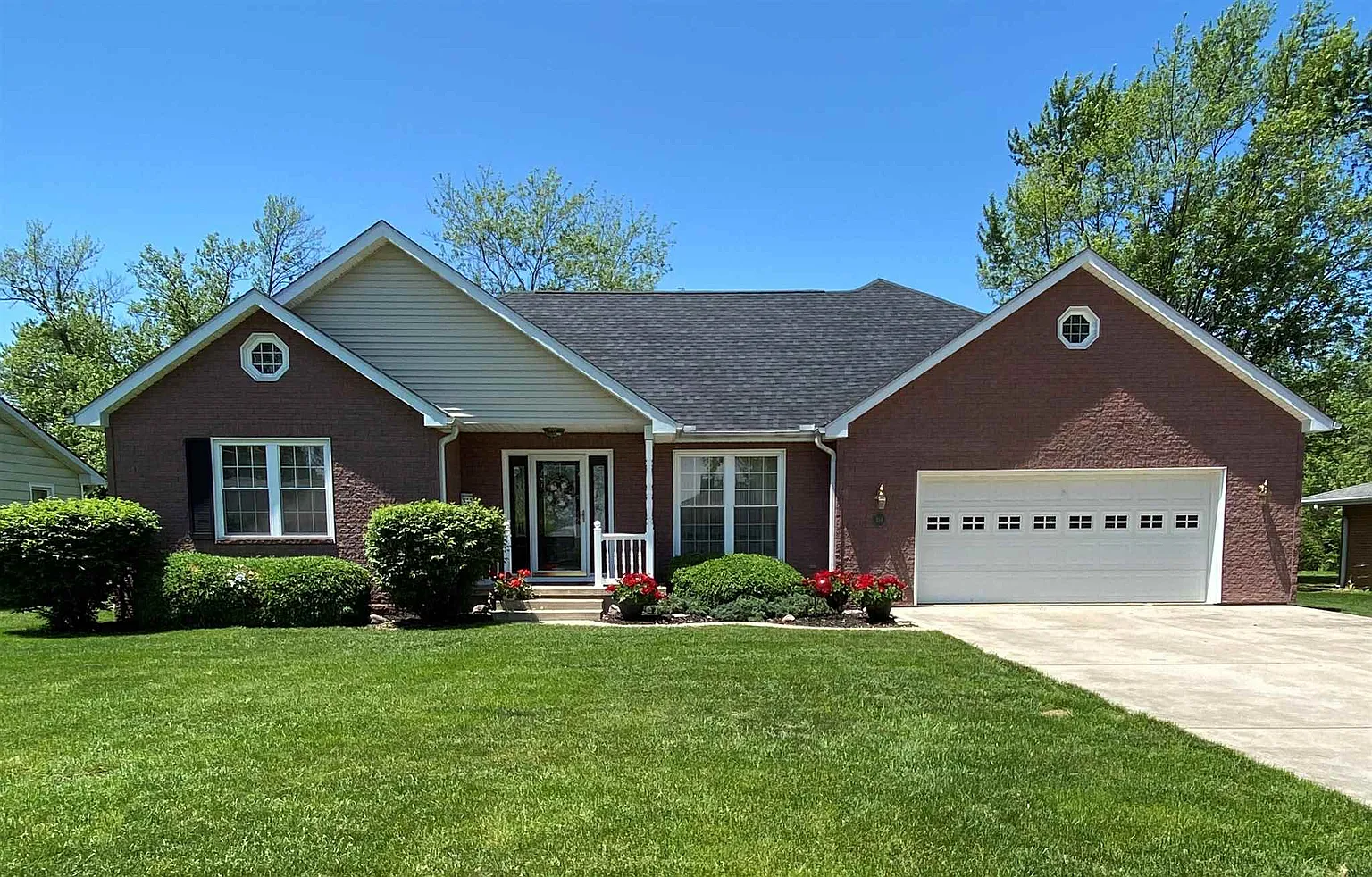 104 N Homer Ln photo 1