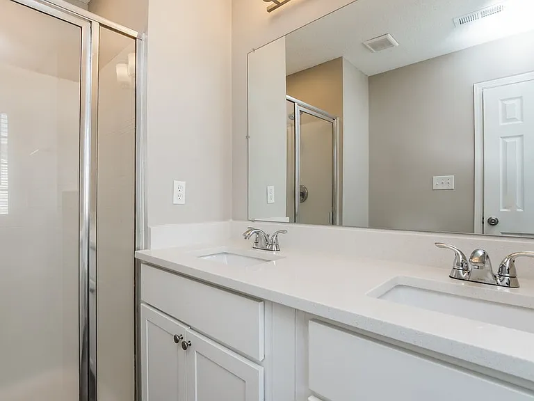 1024 Penncross Dr — Photo 11