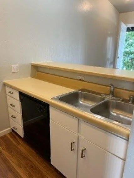 490 Highland Ave #30 — Photo 3