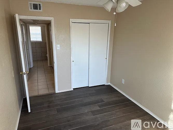 6305 Richland Plaza Dr #6305A — Photo 12
