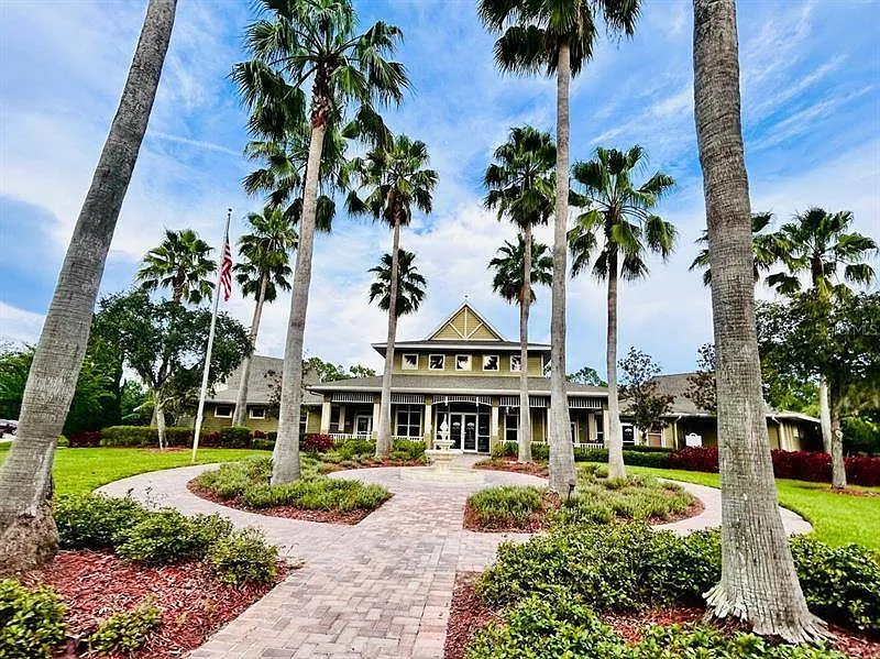 3 bed, 2.0 bath, $2,400 — Photo 1