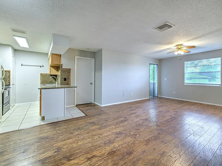 230 Berry Tree Pl — Photo 1
