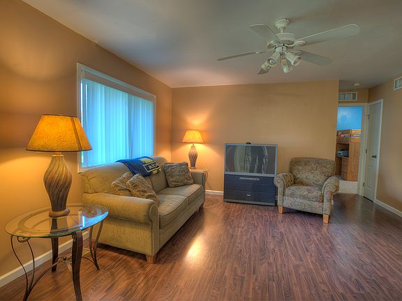 4th image of 41753 McBride Ave