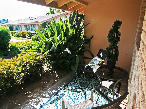 3rd image of 3615 Vista Bella Unit 8