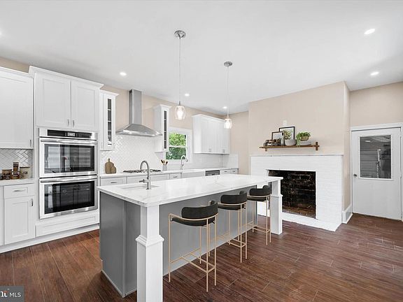 2nd image of 2981 Hay Point Landing Rd