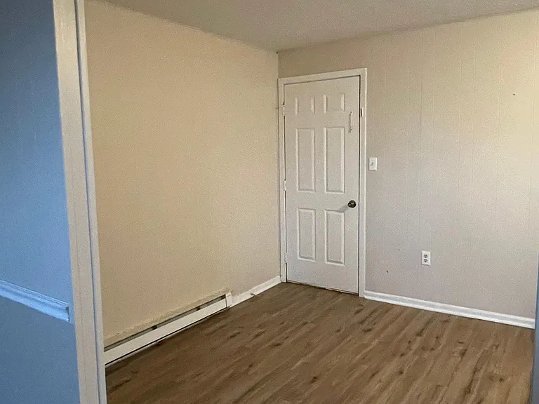 136 Hale Ave #3 — Photo 13