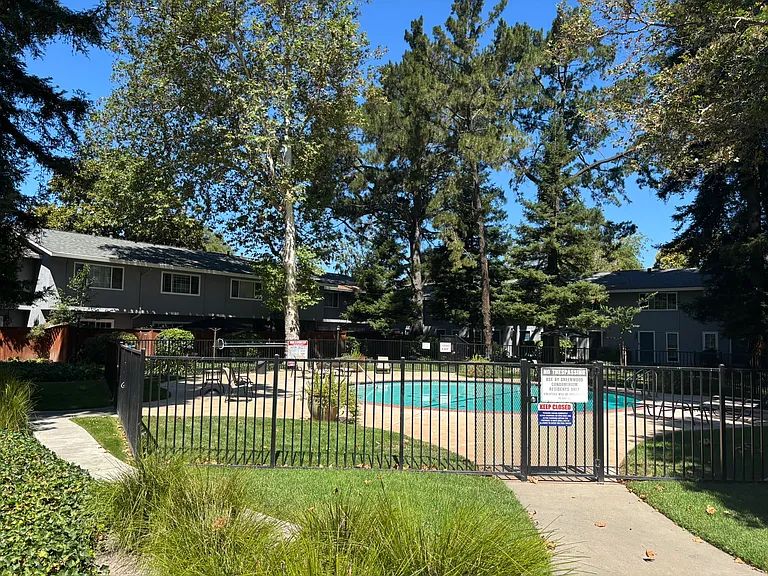 7323 Starward Dr #12 — Photo 31