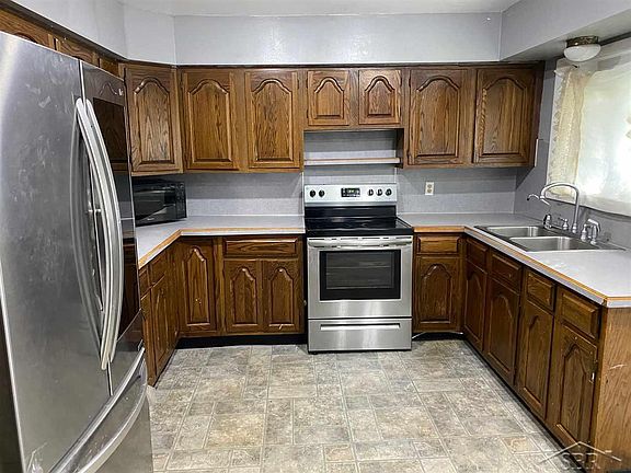 4th image of 12337 W Washington Ave