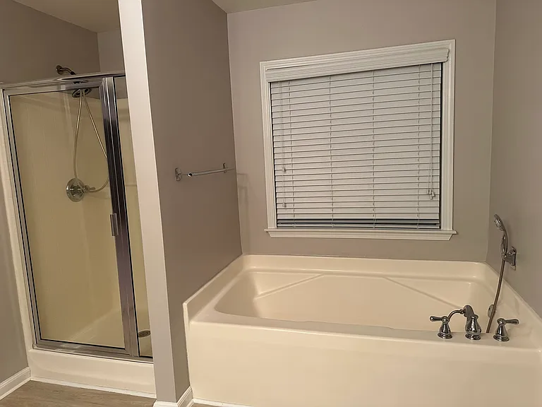 7338 Basalt Dr — Photo 17