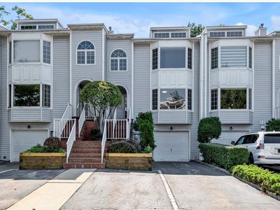 240-10A Oak Park Drive #A, Little Neck, NY, 11363