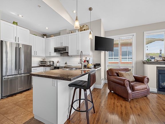 5th image of 130 Colebrook Rd #85