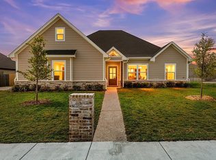 929 Northern Dancer Dr, Hewitt, TX 76643