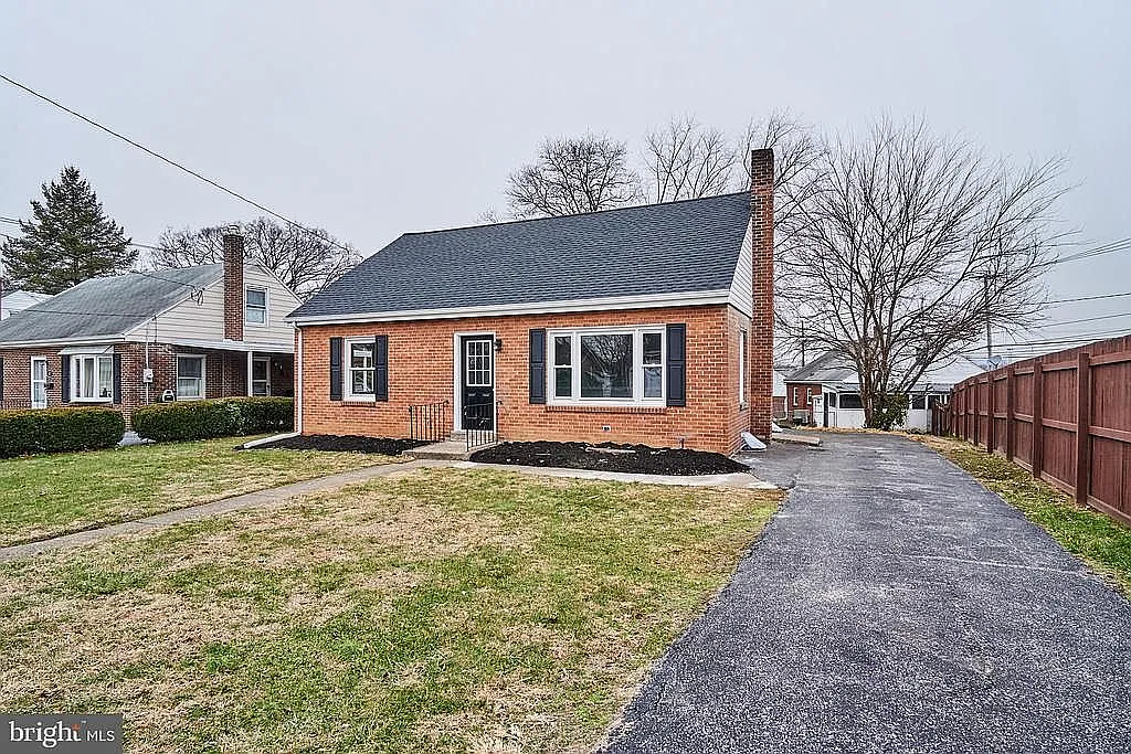 3 bed, 1723 sqft, $1,400 — Photo 1