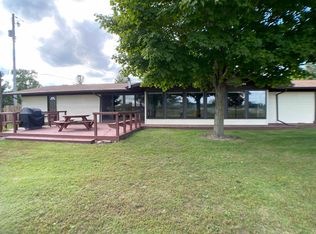 5681 Island Dr, Beaverton, MI 48612