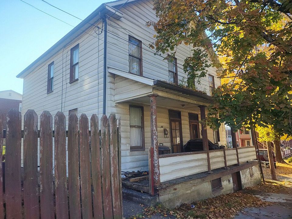 2nd image of 313 Village St