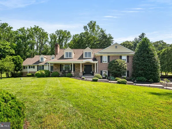 2895 Gradyville Rd, Broomall, PA 19008