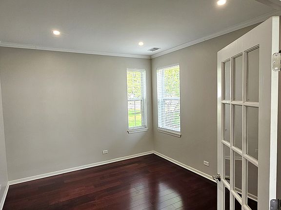 5th image of 481 Silver Charm Dr