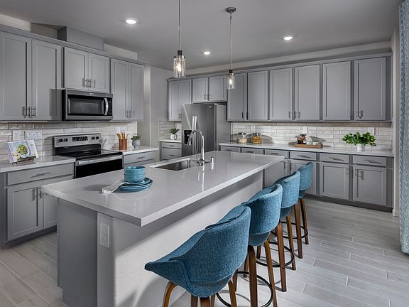 Residence 5 - kitchen