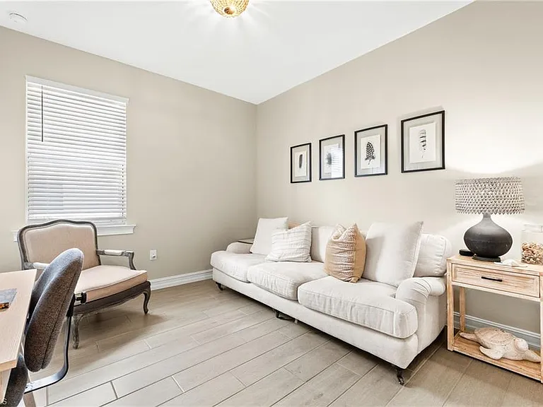 14546 Tropical Dr — Photo 21