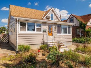 89 E Maple St, Valley Stream, NY 11580