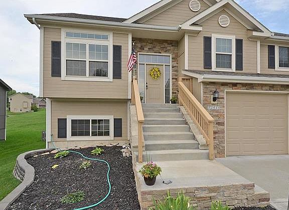 2nd image of 12515 NW Lauren Cir