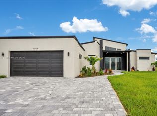 4009 Jacaranda Pkwy W, Cape Coral, FL 33993