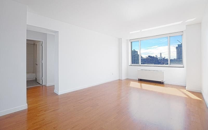 1st image of 400 W 43rd St APT 24H