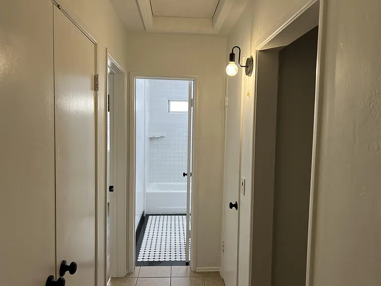 4463 Mentone St #5 — Photo 14