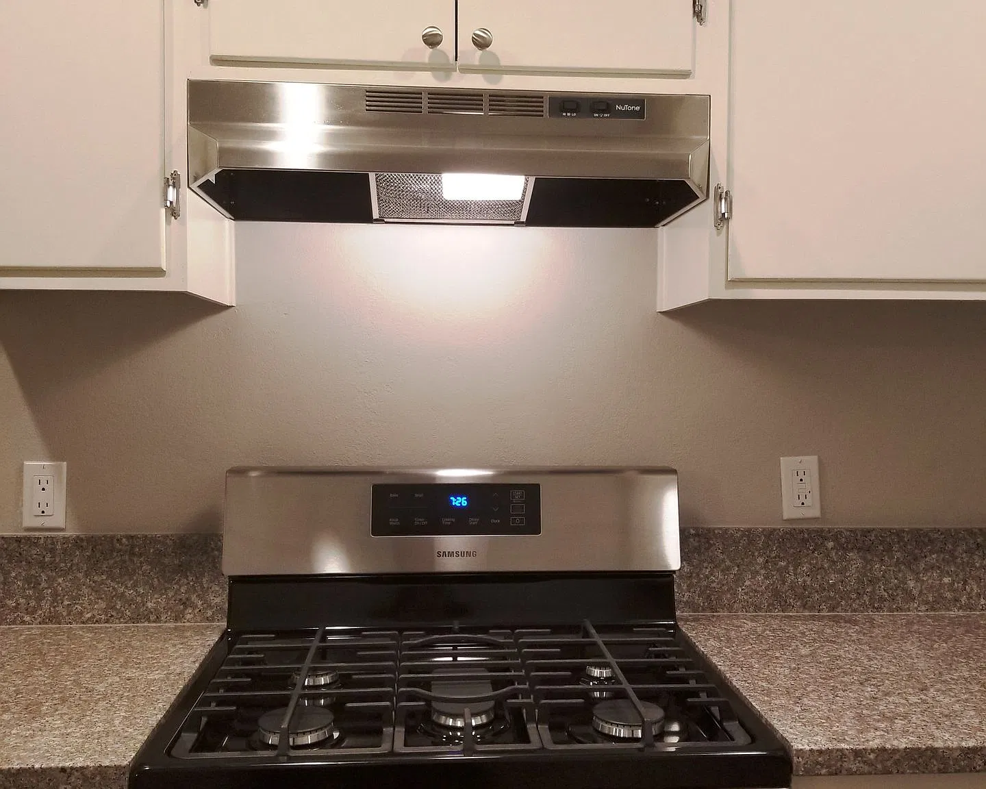 2443 Palm Place 1 Bed1 Bath $1775 — Photo 1